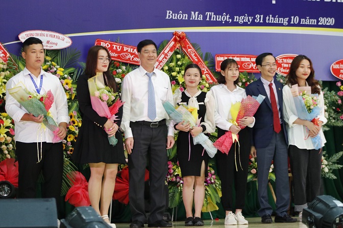 Đào tạo cán bộ pháp luật chất lượng cao cho vùng Tây Nguyên